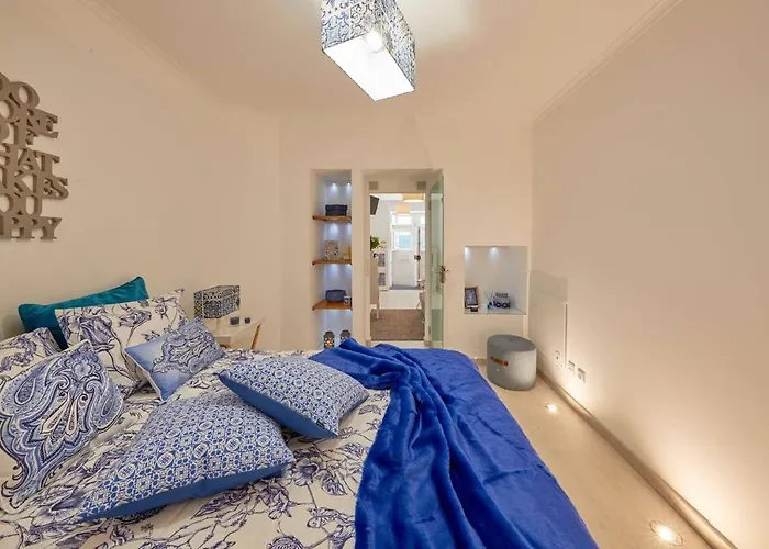 Charming Studio In Adamastor Lisbon! Perfect Location - Super Central But Calm!